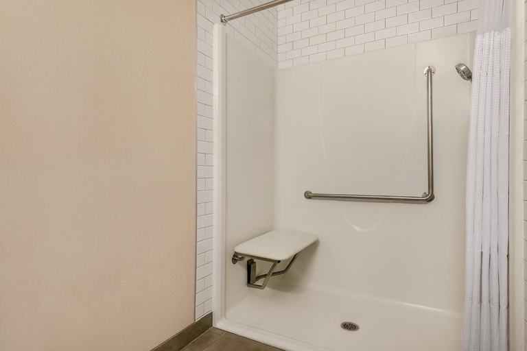 Bathroom 2, Canalta Airdrie, Division No. 6