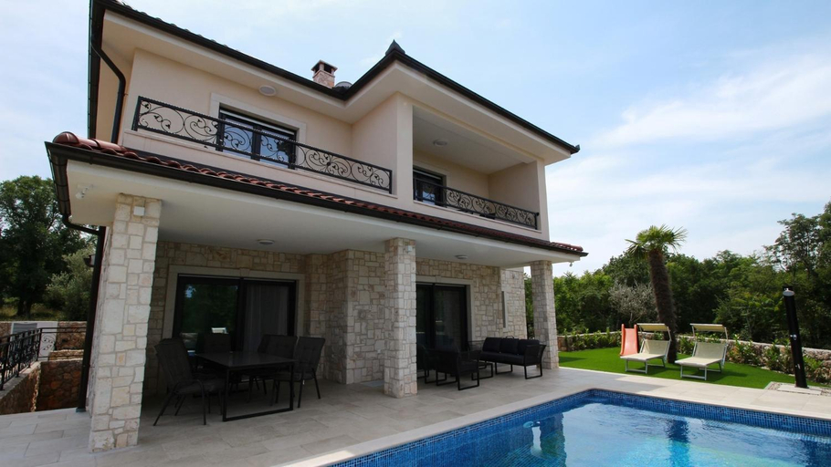 Others 2, Villa Sara, Malinska-Dubašnica