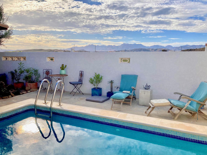Others 2, Dachterrassenzimmer in romantischem Landhaus mit Pool, Almería