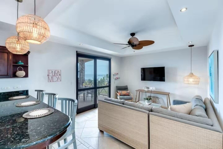 Living area 4, Bahia Encantada E5, Garabito