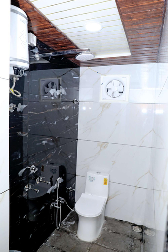 Bathroom 4, Radhe Krishna Hotel And Restaurant, Nagaur