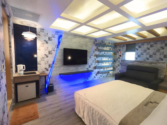 Others 4, Shihu Motel, Changhua
