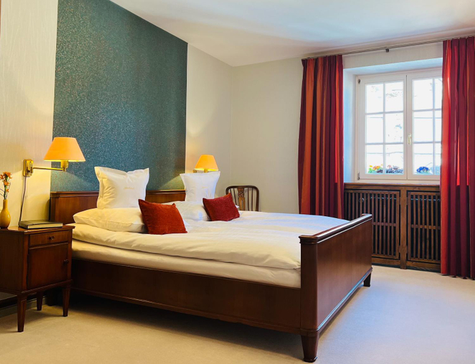 Bedroom 2, Hotel Oberkirch, Freiburg im Breisgau