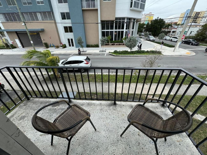 Others 5, Remodeled Little Havanna Apartments great location, Miami-Dade