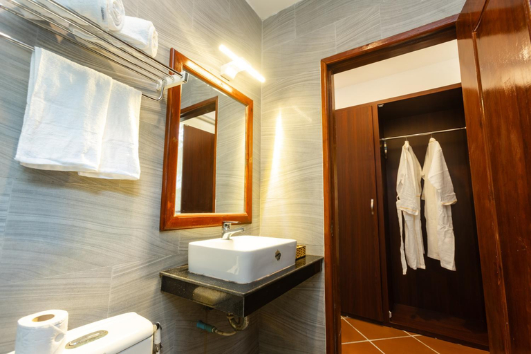 Bathroom 3, Soon Noeng Resort, Sihanoukville