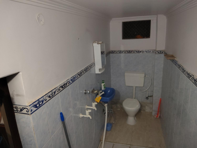 Bathroom, Ayodhya Dham Home Stay, Faizabad