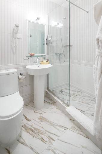 Bathroom 3, Mozart Hotel, Odes'ka
