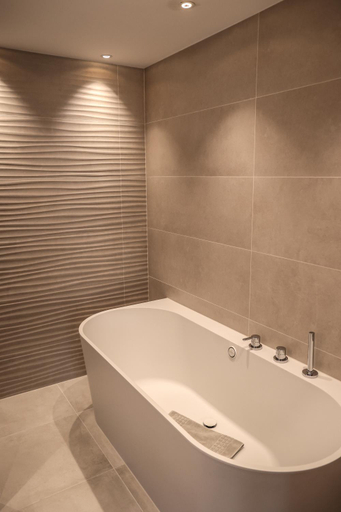 Bathroom 2, Metzgerwirt, Schwaz