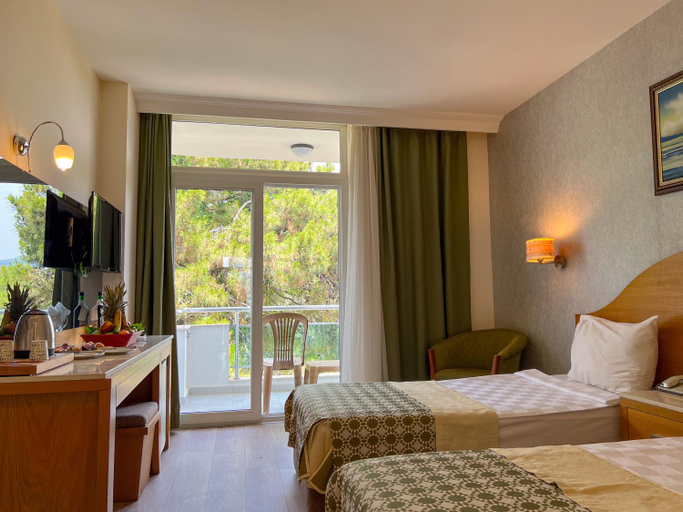 Bedroom 3, Transatlantik Beach Beldibi - All Inclusive, Kemer
