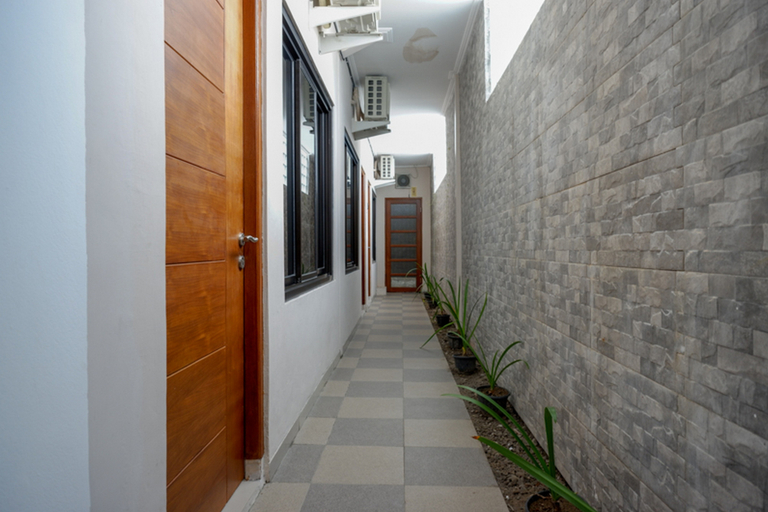 Others 4, RedDoorz @ Jalan Majapahit Semarang, Semarang