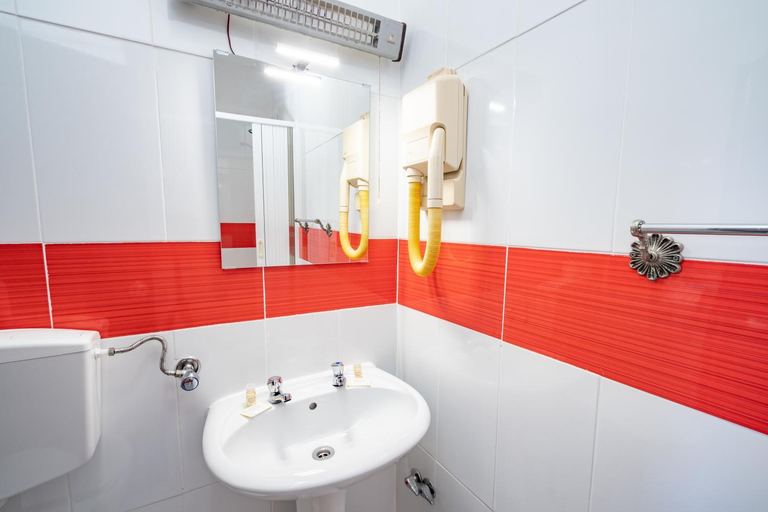 Bathroom 4, Quinta das Varandas by Umbral, Odemira