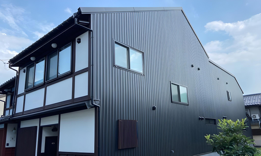 Exterior & Views