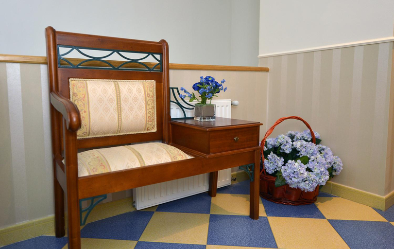 Others 3, Hostal Linares, Lugo