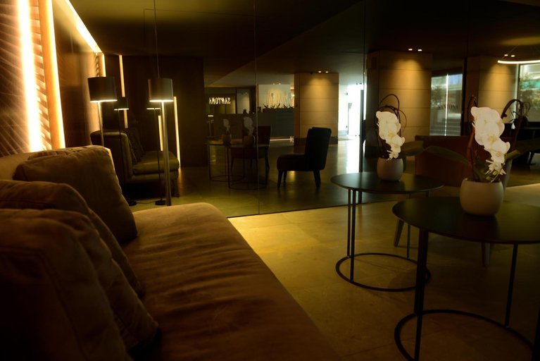 Others 2, Santona Residence, Beirut