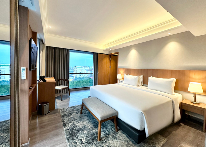 Bedroom 3, The Malioboro Hotel and Conference Center Yogyakarta, Yogyakarta