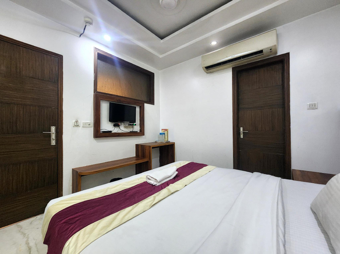 Bedroom 3, Hotel A-10 International, Delhi