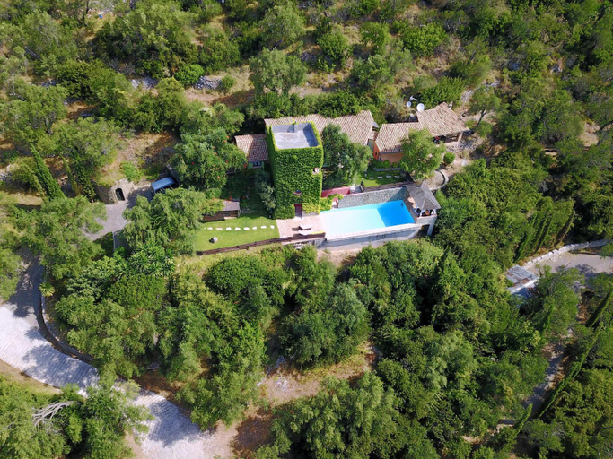 Others 4, Villa Manavra, Ionian Islands
