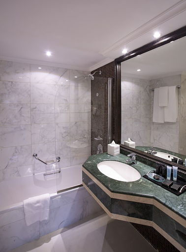 Bathroom 3, Carlton Tower Hotel, Dubai