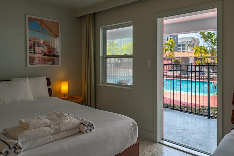 Bedroom 3, Tropical Breeze Vacation Rentals, Pinellas