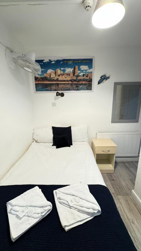 Bedroom 3, Earl's Court Rooms, London