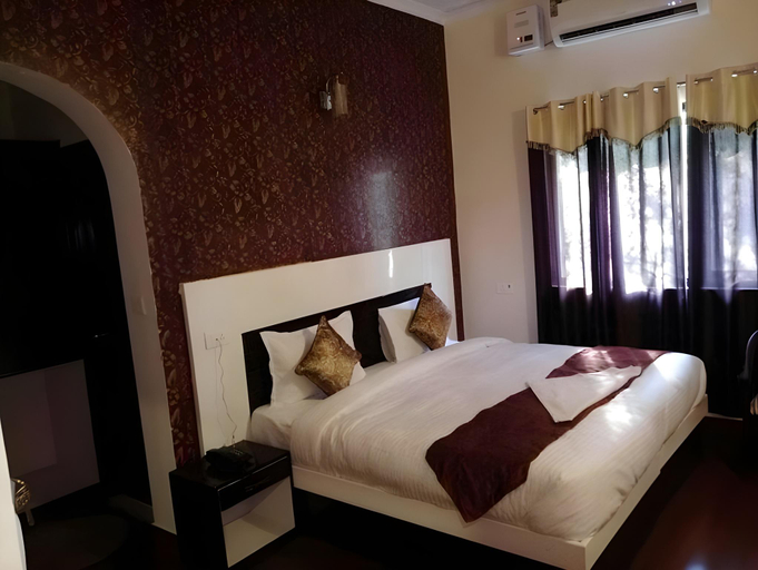 Others 3, Hotel sparsh ganga, Dehradun