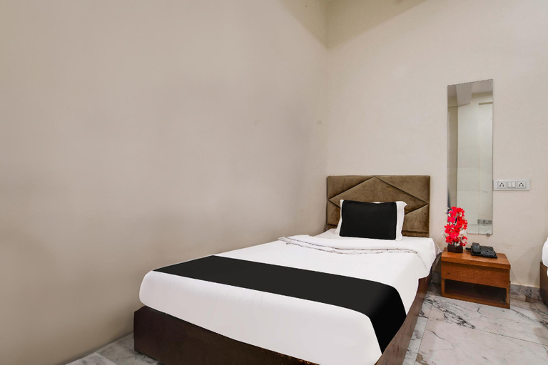 Bedroom 2, Hotel O Ujjain Near Hari Fatak, Ujjain