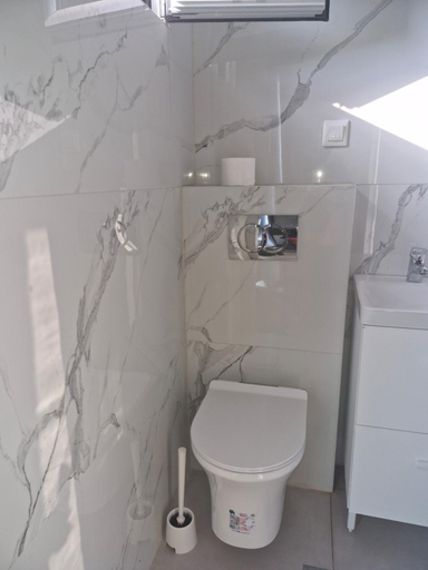 Bathroom 5, Summer Dream, Central Macedonia