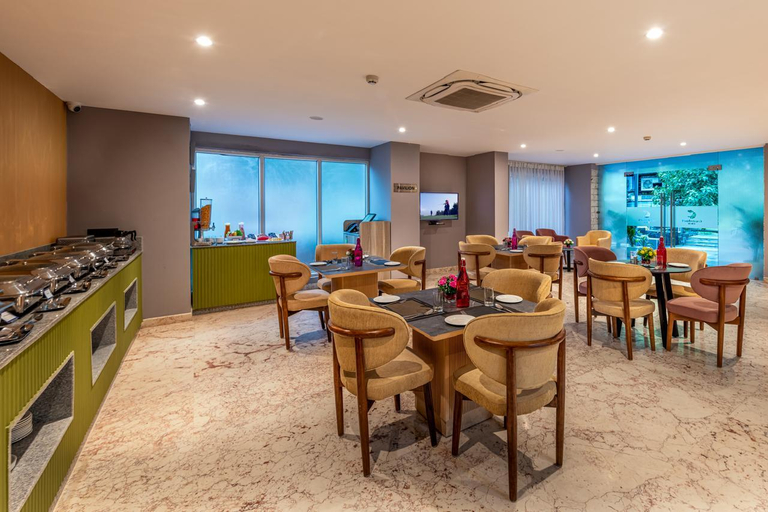 Food & Drinks, Comfort Inn Grand, Kaushambi., Ghaziabad