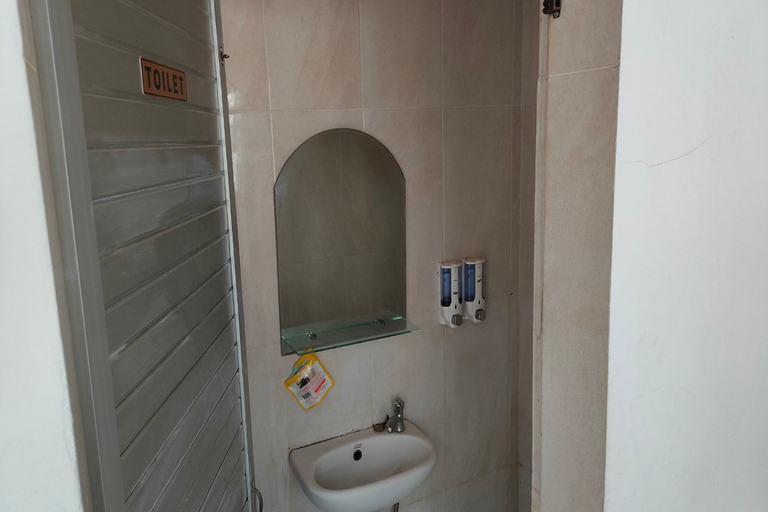 Bathroom 3, Residence Anugrah, Medan