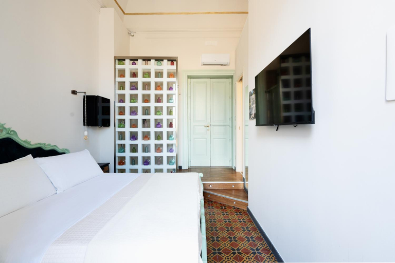 Bedroom 4, Holiday Lux Boutique Room, Catania