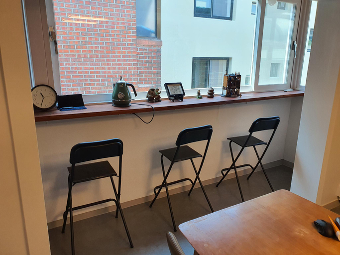 Public Area 3, Bunk Backpackers Guesthouse, Mapo