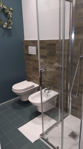 Bathroom 3, TRESCA CHARME luxury Rooms, Bari