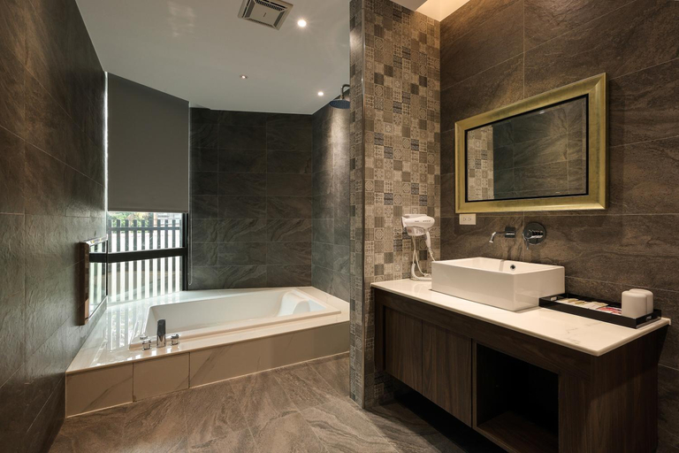 Bathroom 3, 520 Car Business Hotel, Changhua