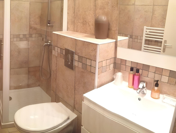 Bathroom 2, A Balamata, Haute-Corse
