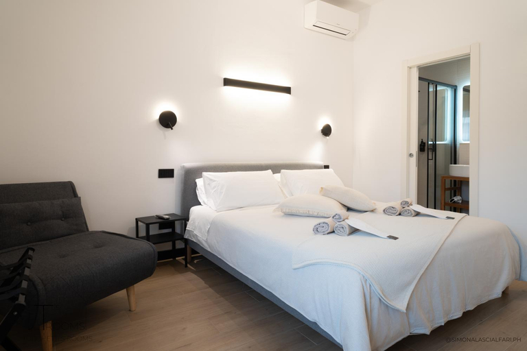 Others 4, Turchetti's Rooms, Grosseto