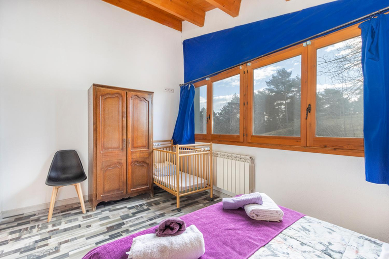 Bedroom 3, Complex Rural Can Caubet, Barcelona