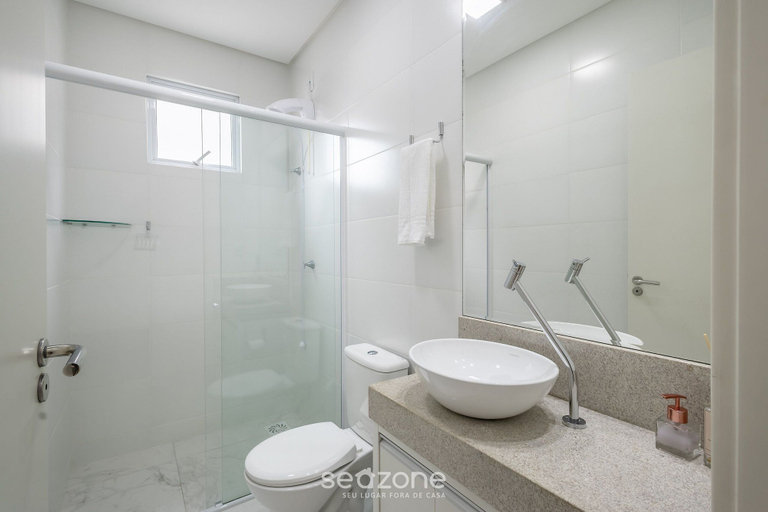 Bathroom, 2BR apt w/ Bbq, 800m From Beach Cba0902, Itapema