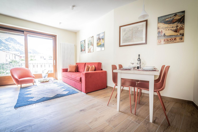 Others 5, La Casa sul Fiume, Sondrio
