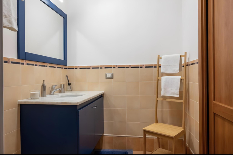 Bathroom 3, Palazzo Monteleone Suite, Palermo