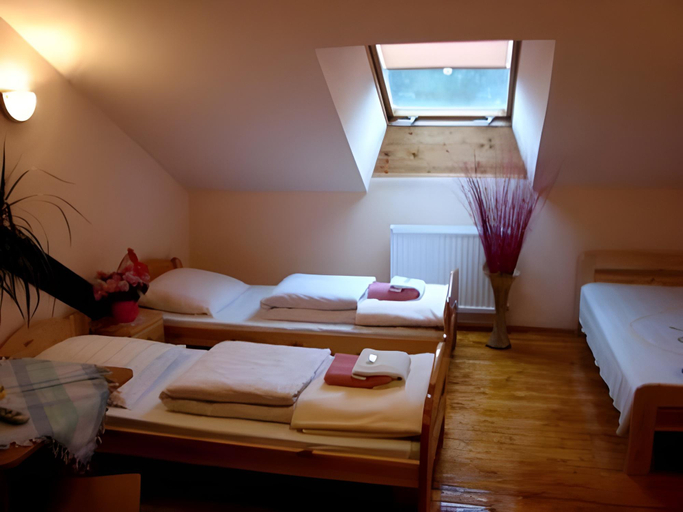 Bedroom 2, Pokoje Goscinne Wislna, Kraków City