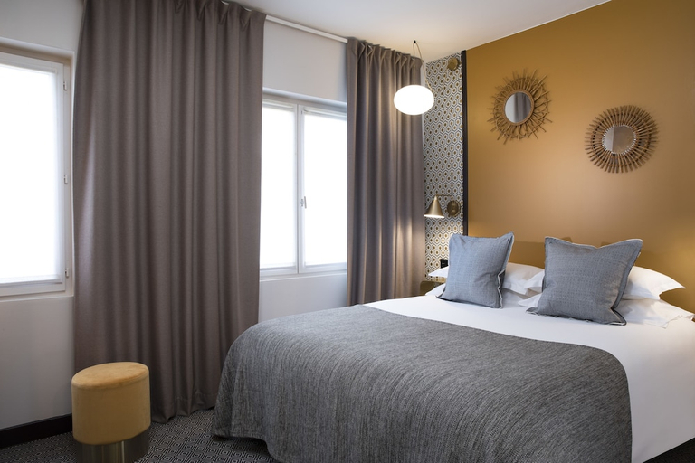 Bedroom 2, Hotel Paris Lafayette, Paris