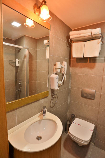 Bathroom 4, Cumbali Plaza Hotel, Şişli