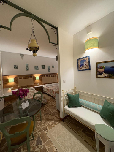 1, Vittorina's Home, Sassari