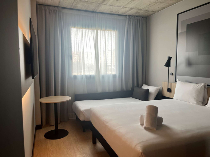 Bedroom 2, ibis Madrid Norte Las Tablas, Madrid