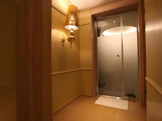 Bathroom 5, Yeoksam Hotel LIN, Gangnam