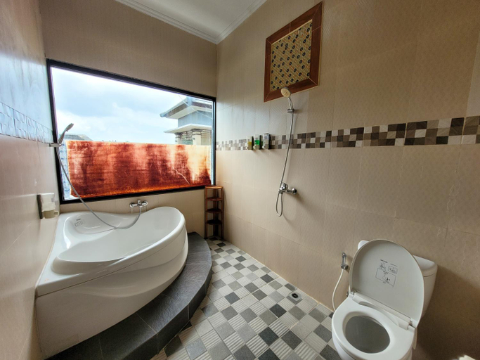 Bathroom, Ramantika Sunset Bay, Badung