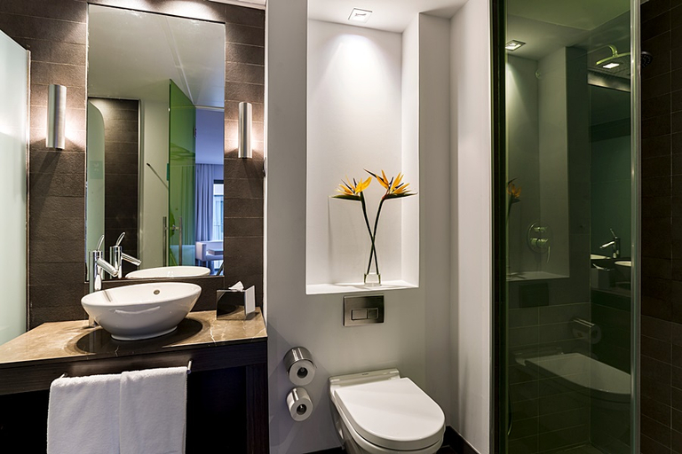 Bathroom 4, Room Mate Carla, Barcelona, Barcelona