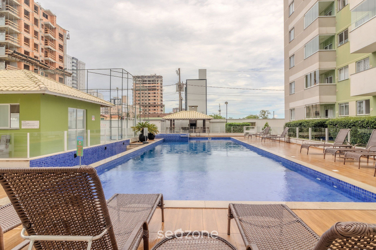 Pool 2, Building With a Pool 400m From Beach - LEA, Piçarras