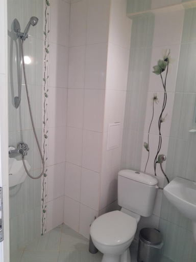 Bathroom 4, Morska Zvezda Guest House, Sozopol