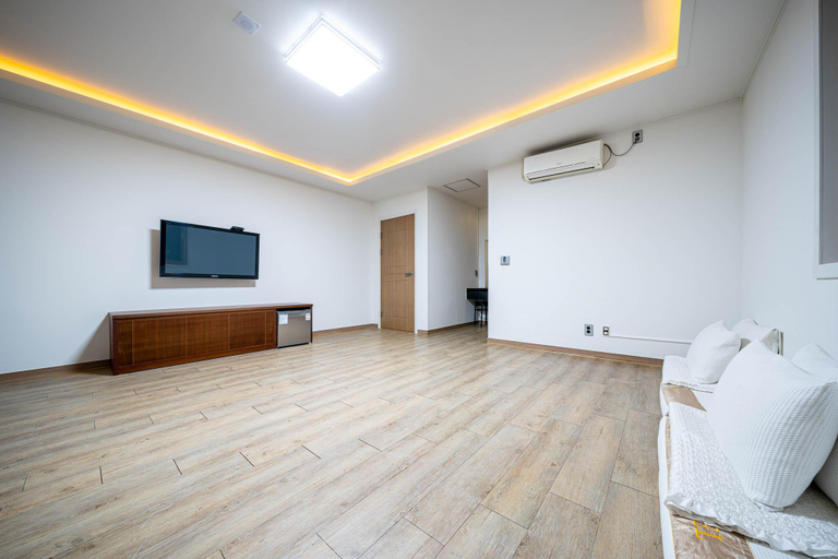 living_room 2